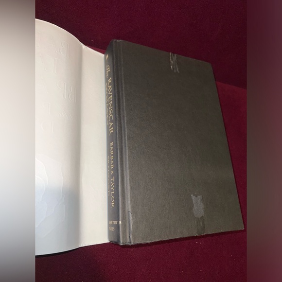 The Ravenscar Dynasty Hardback - First Edition - Picture 7 of 10